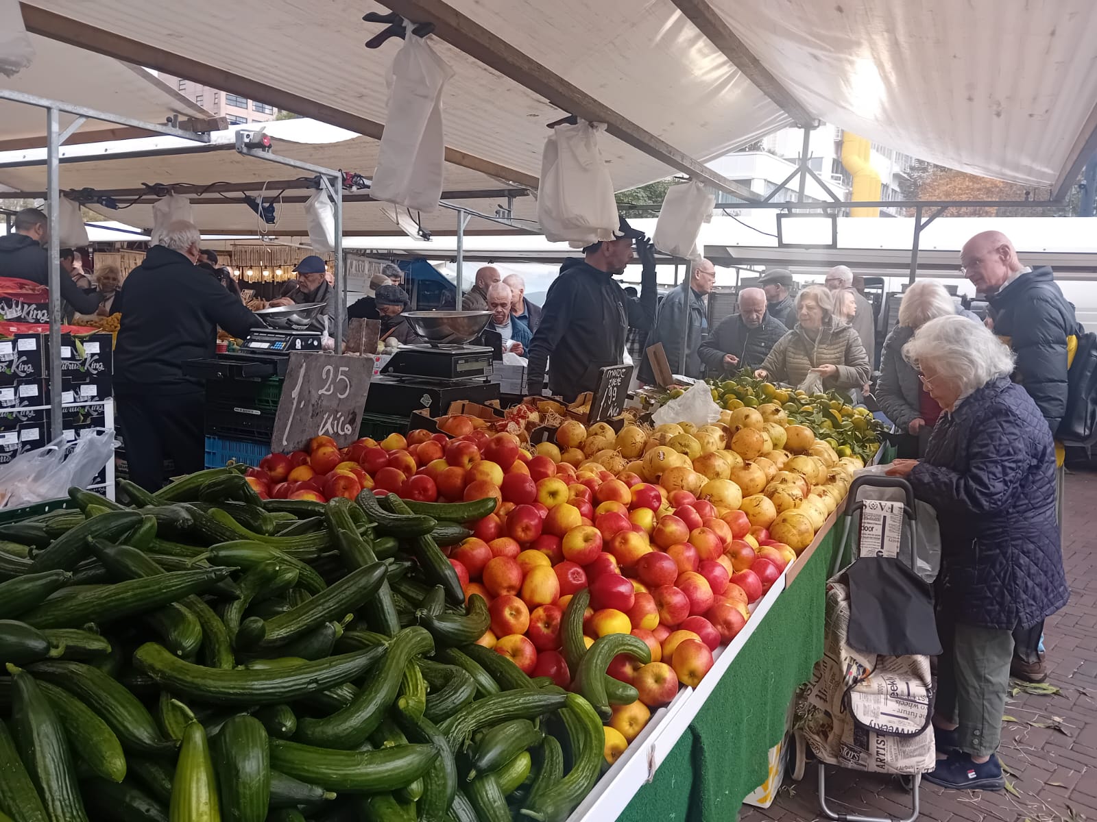 Het hart van Rotterdam: openluchtmarkt